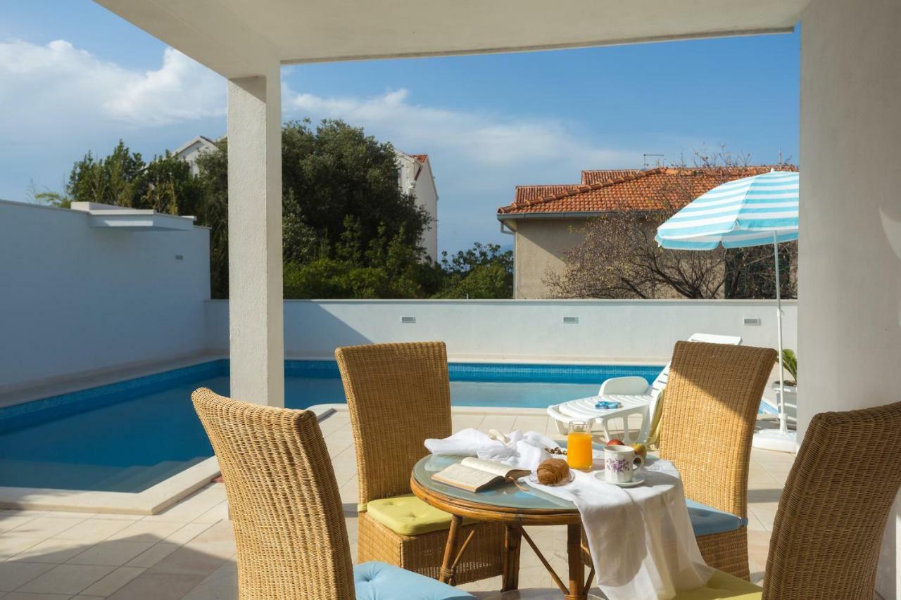 Aras Wind Rose Villa Supetar Exterior photo